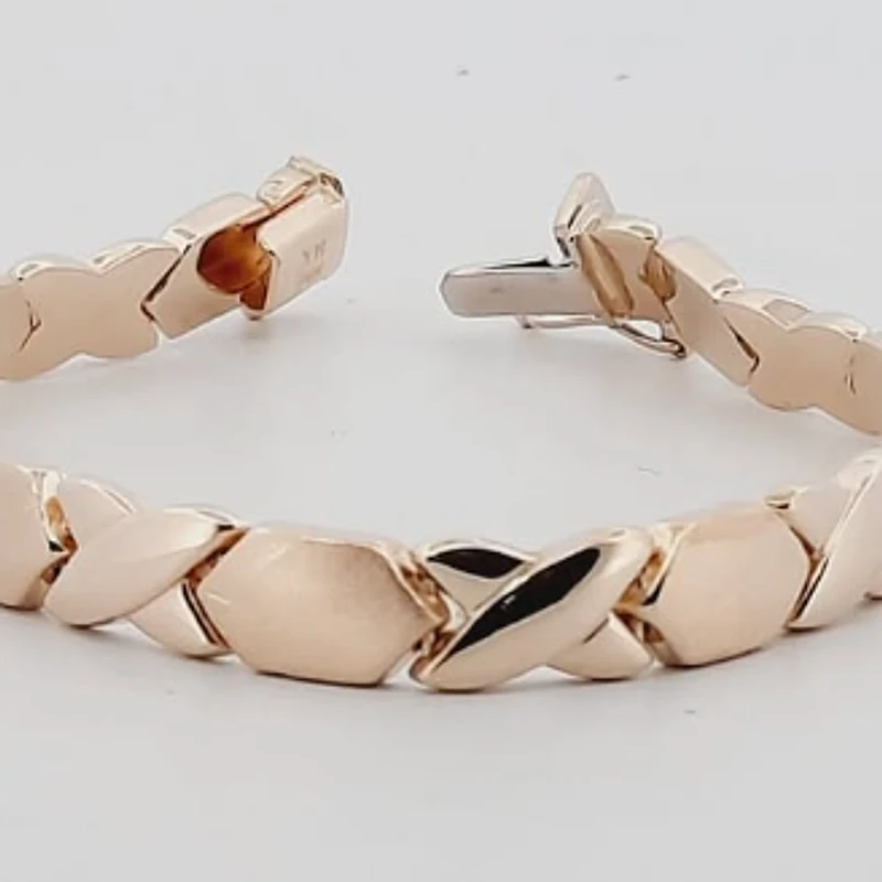Rose gold X-link bracelet with a polished and brushed finish